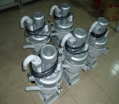 是真么限制了真空上料機(jī)的軸承轉(zhuǎn)動(dòng)？？